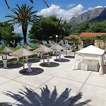 Hotel Laguna
