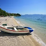 Laguna Hotel 2*
