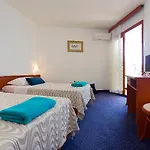 Hotel Laguna