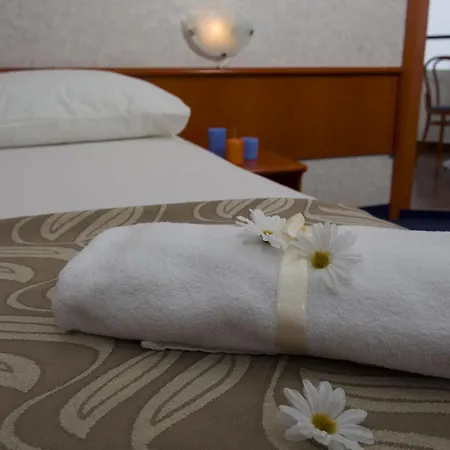 Hotel Laguna 2*