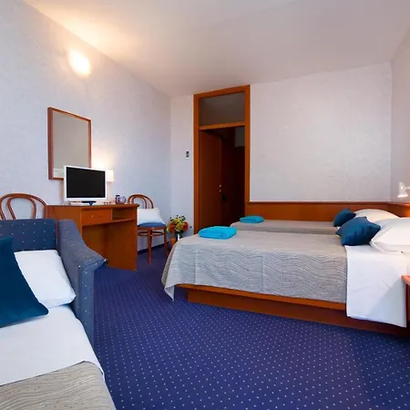 Hotel Laguna
