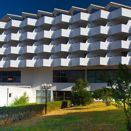 Laguna Hotel Gradac (Split-Dalmatia)